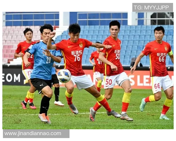 广州足球队的比赛经验探讨与启示分析助力球队未来发展 广州足球队的比赛经验探讨与启示分析助力球队未来发展