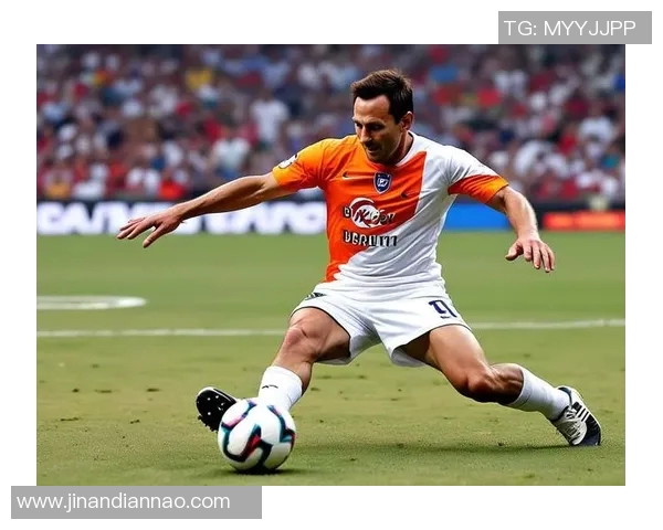 拉丁美洲足球明星的辉煌历程与影响力探讨 拉丁美洲足球明星的辉煌历程与影响力探讨