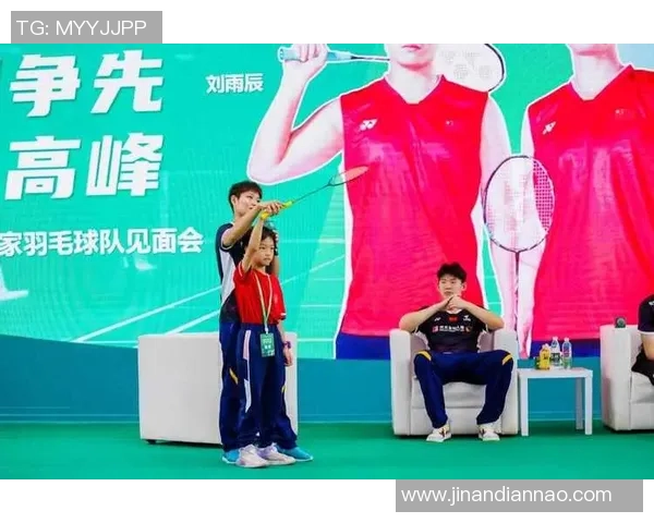 深圳羽毛球队个人能力深度对比分析与发展潜力探讨 深圳羽毛球队个人能力深度对比分析与发展潜力探讨
