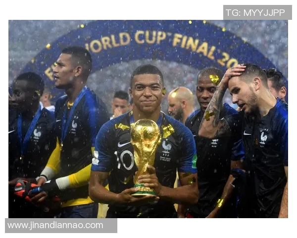 西安足球队强势领跑世界杯积分榜63分展现冠军实力 西安足球队强势领跑世界杯积分榜63分展现冠军实力