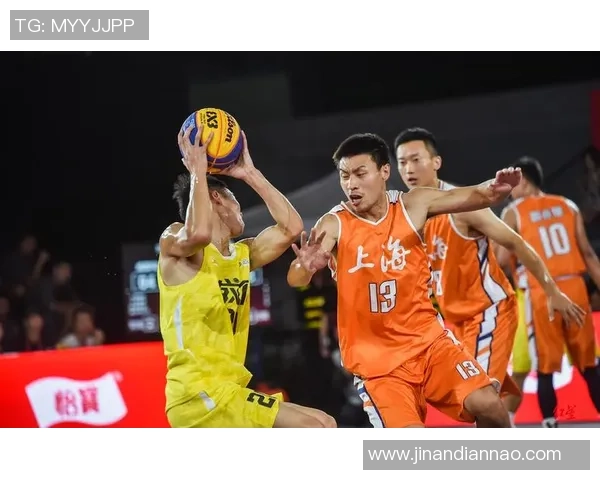 赛后分析:北京篮球队与成都篮球队的战术配合与表现评估 赛后分析:北京篮球队与成都篮球队的战术配合与表现评估